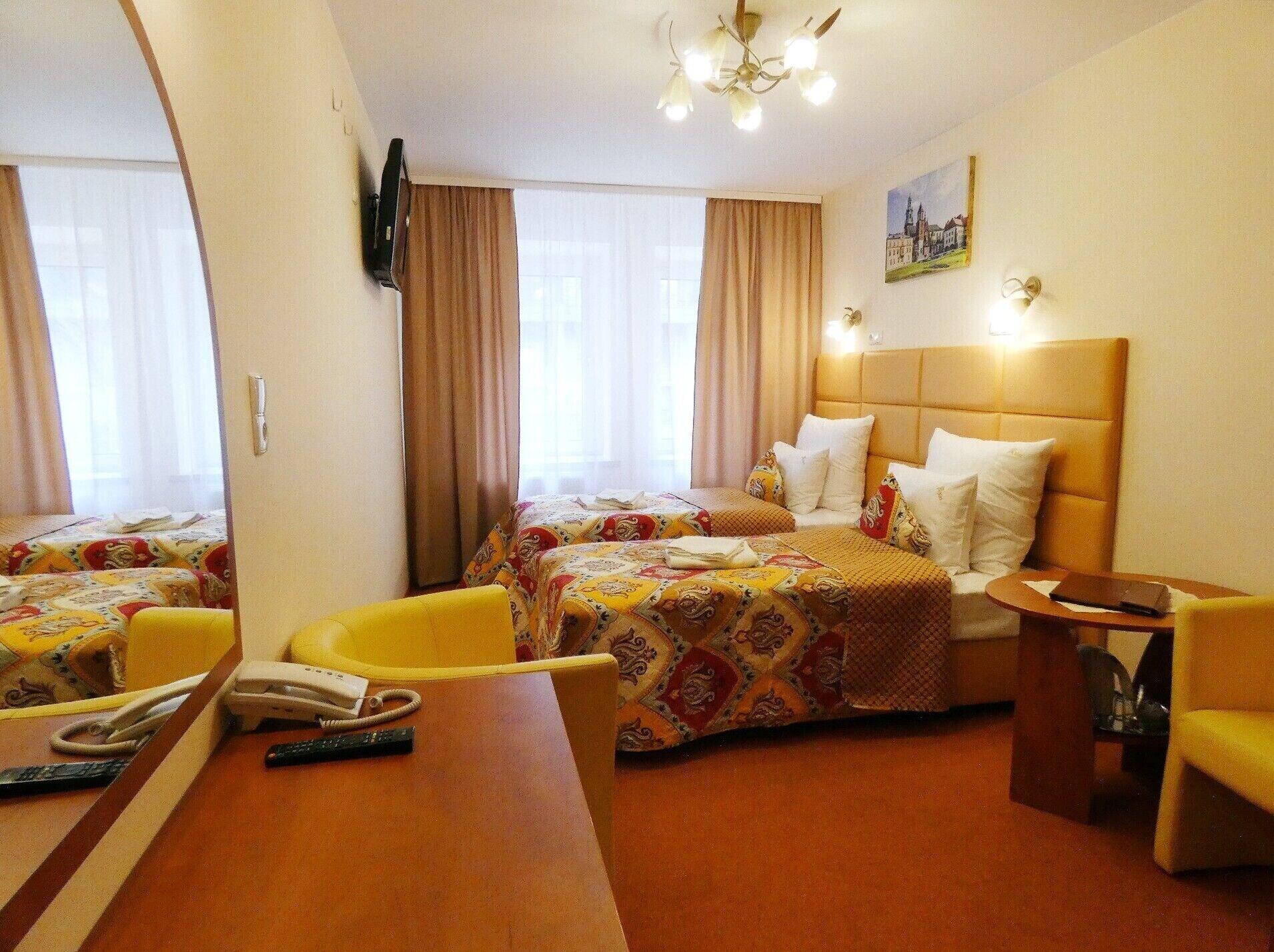 Aparthotel Adler Krasków Exterior foto