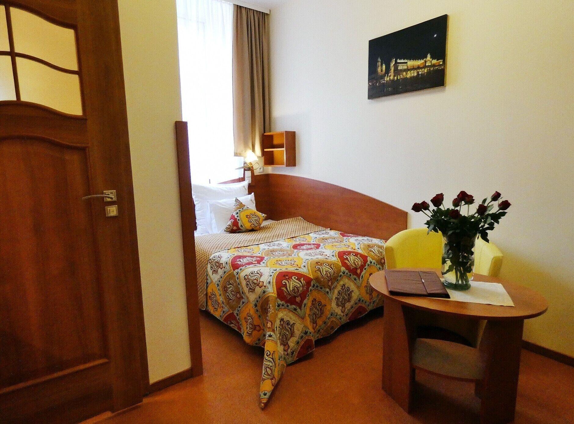 Aparthotel Adler Krasków Exterior foto